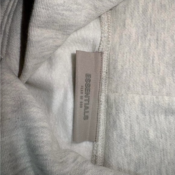 Essentials Fear Of God Gray Hoodie - Picture 4 of 4